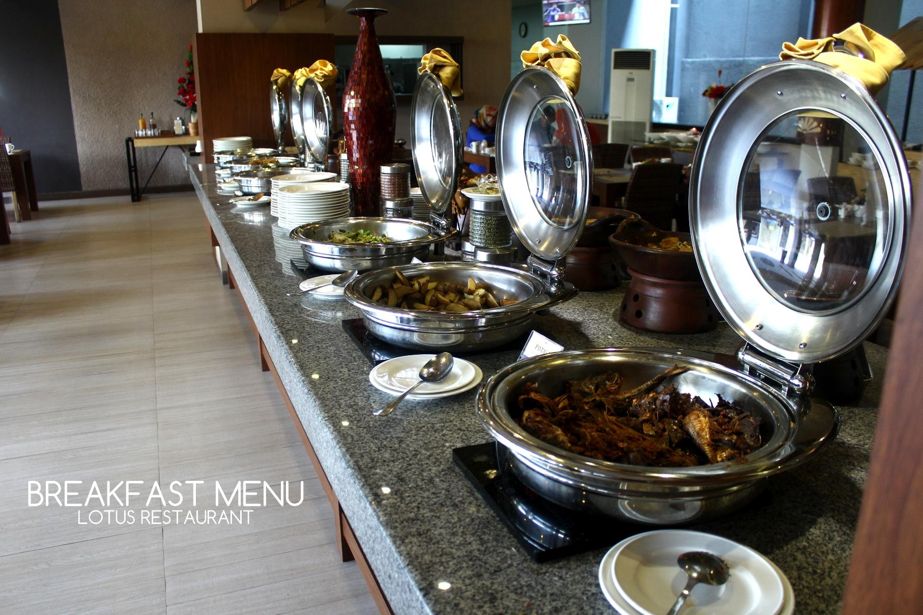 Crystal Lotus Hotel Jogyakarta Zewnętrze zdjęcie