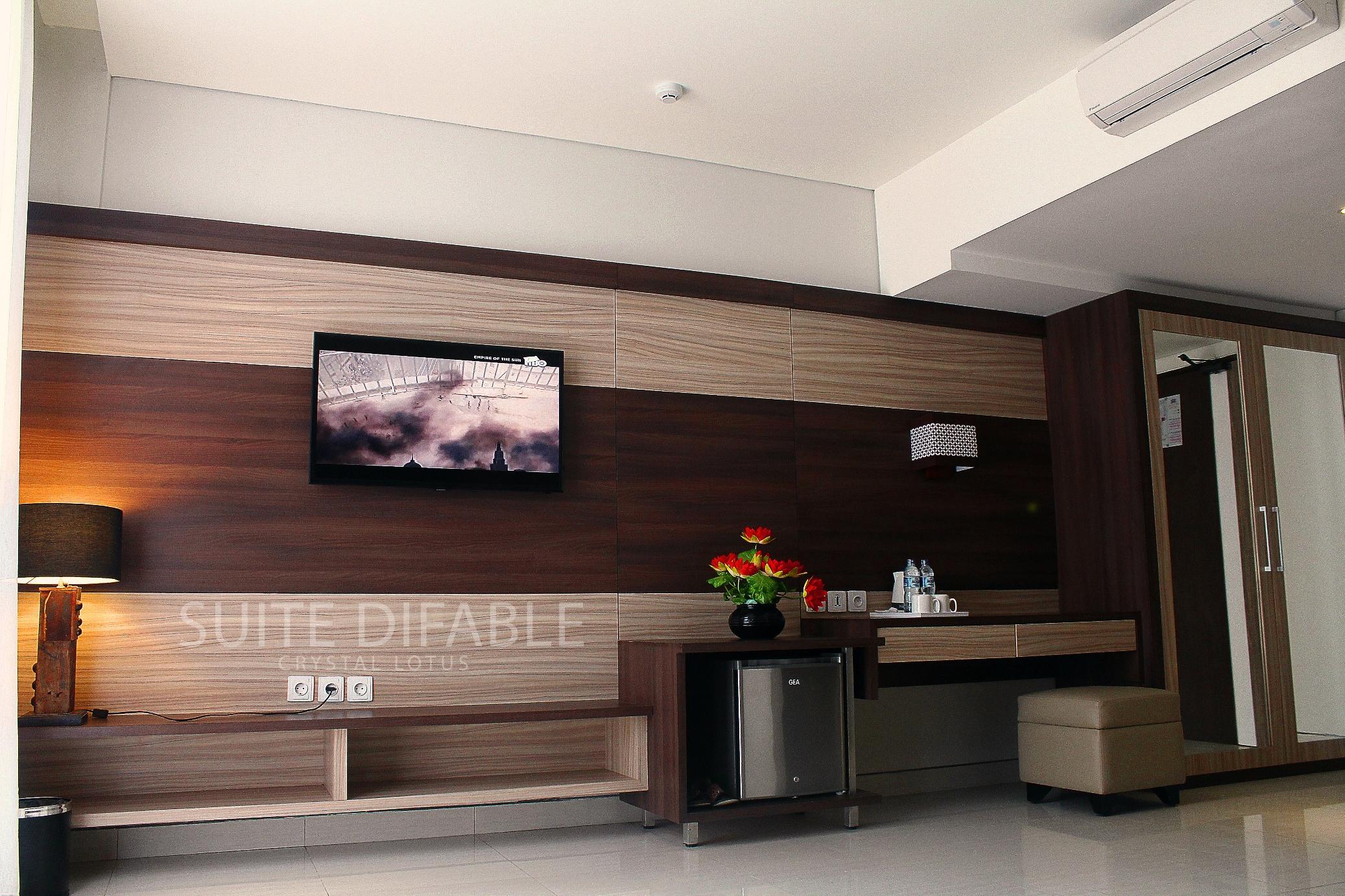 Crystal Lotus Hotel Jogyakarta Zewnętrze zdjęcie