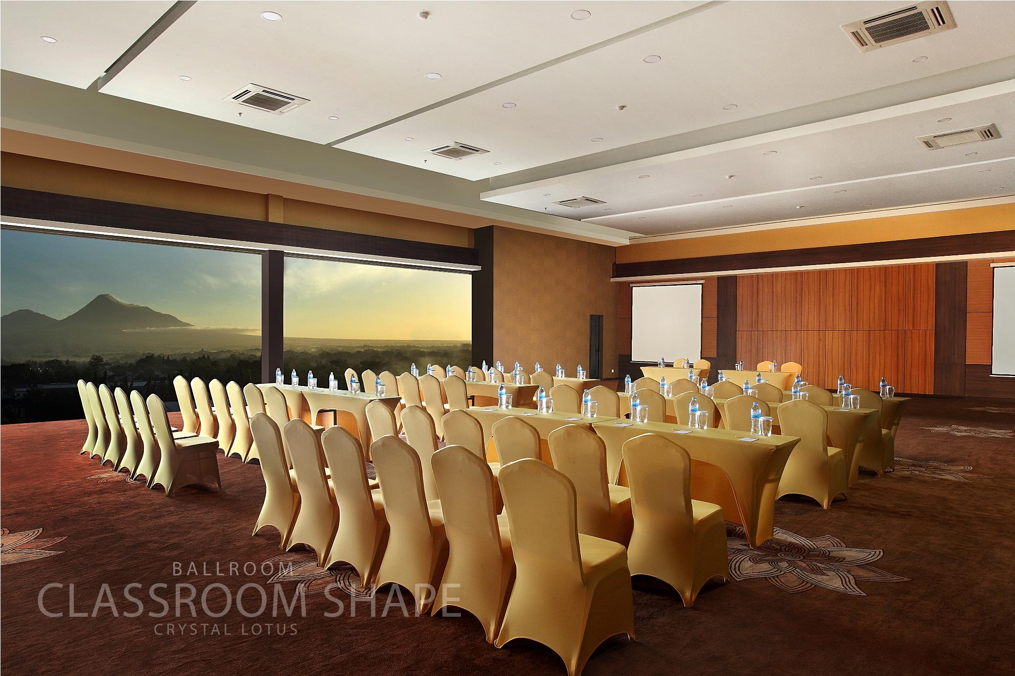 Crystal Lotus Hotel Jogyakarta Zewnętrze zdjęcie