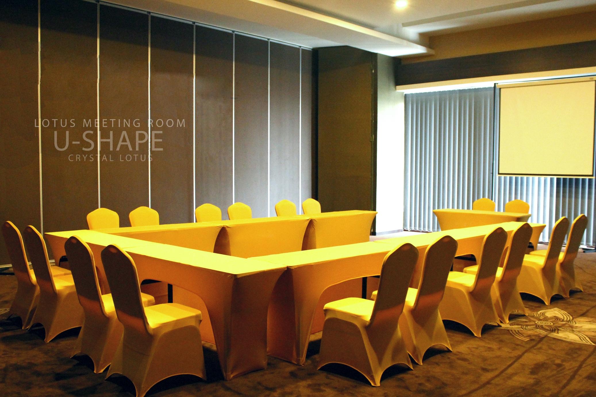 Crystal Lotus Hotel Jogyakarta Zewnętrze zdjęcie