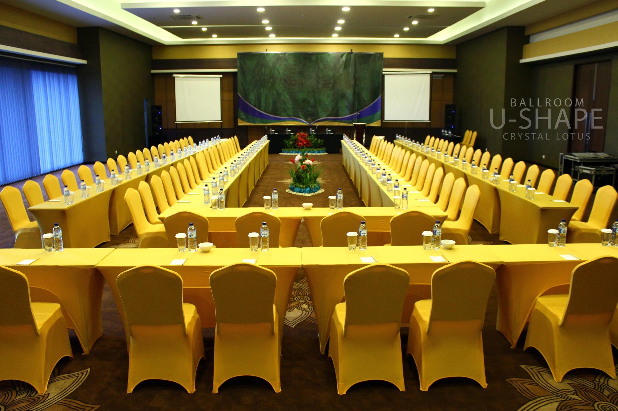 Crystal Lotus Hotel Jogyakarta Zewnętrze zdjęcie