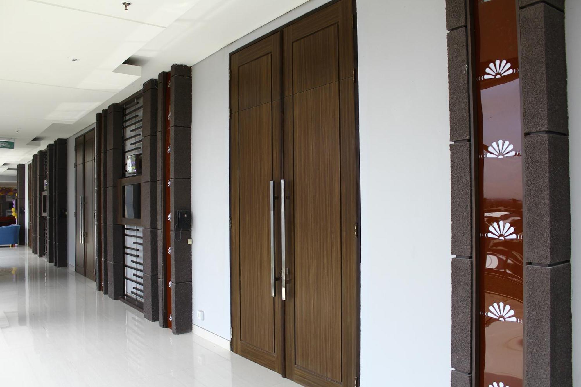 Crystal Lotus Hotel Jogyakarta Zewnętrze zdjęcie
