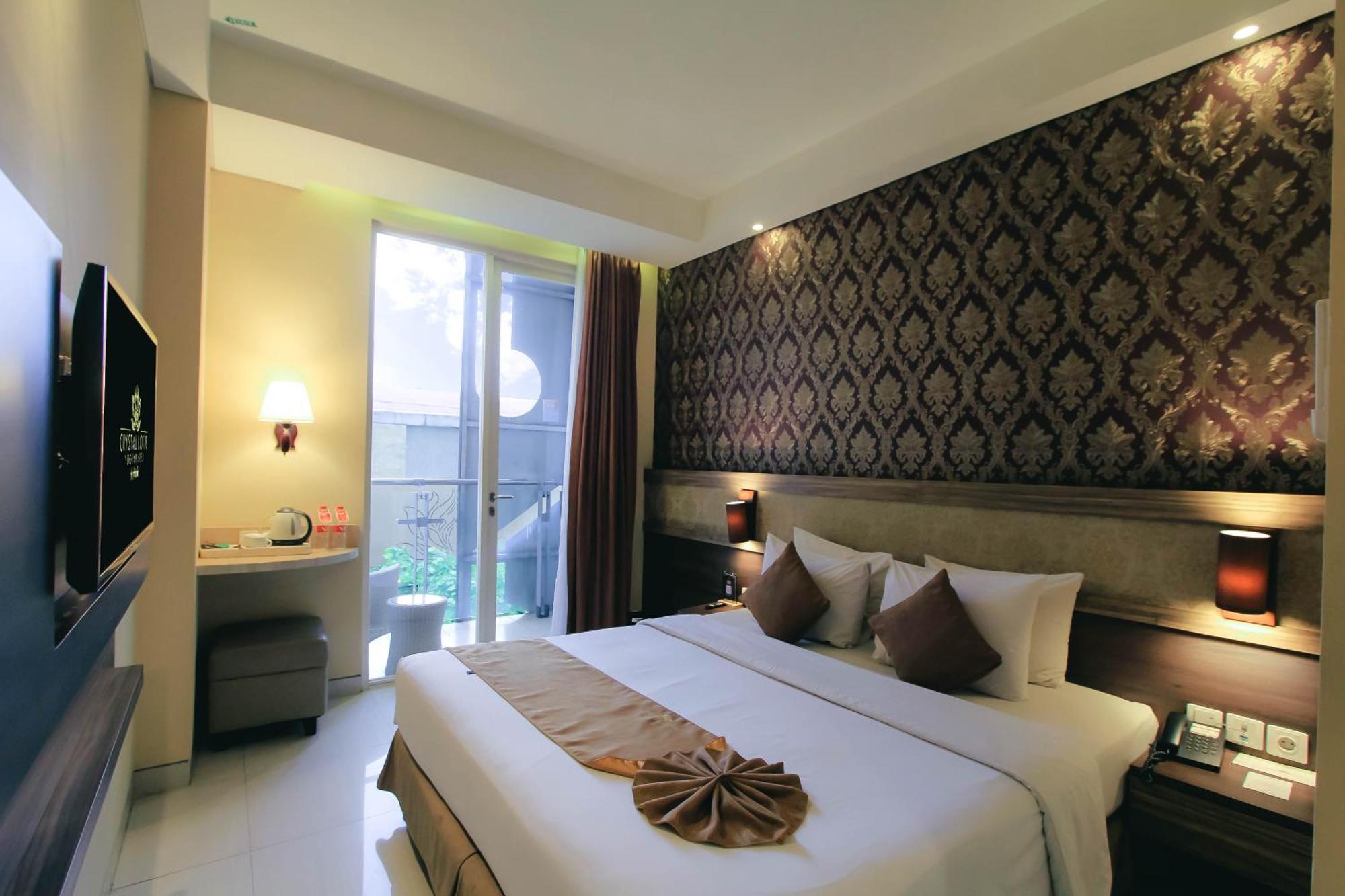 Crystal Lotus Hotel Jogyakarta Zewnętrze zdjęcie
