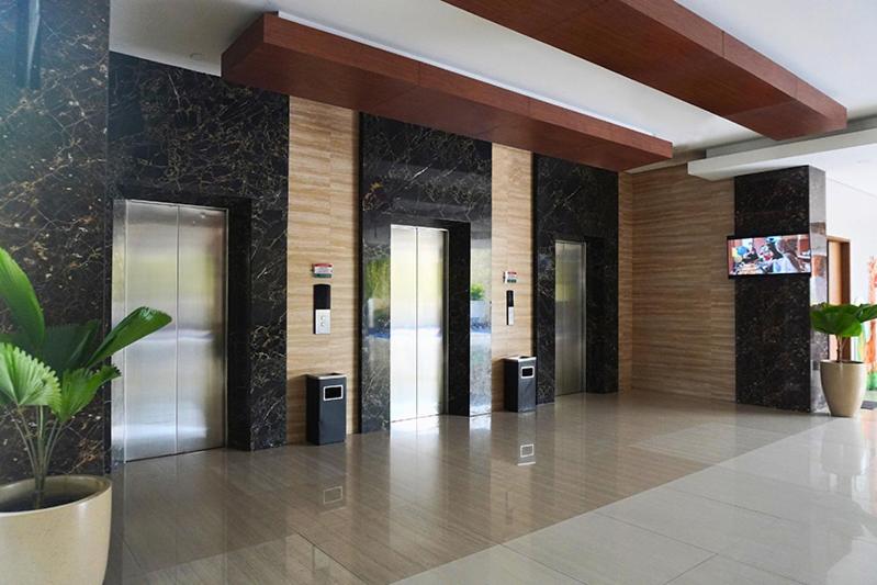 Crystal Lotus Hotel Jogyakarta Zewnętrze zdjęcie