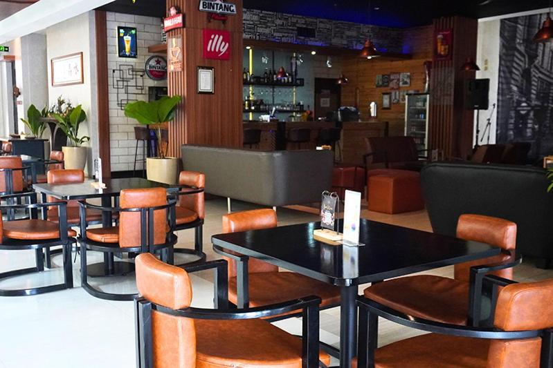 Crystal Lotus Hotel Jogyakarta Zewnętrze zdjęcie